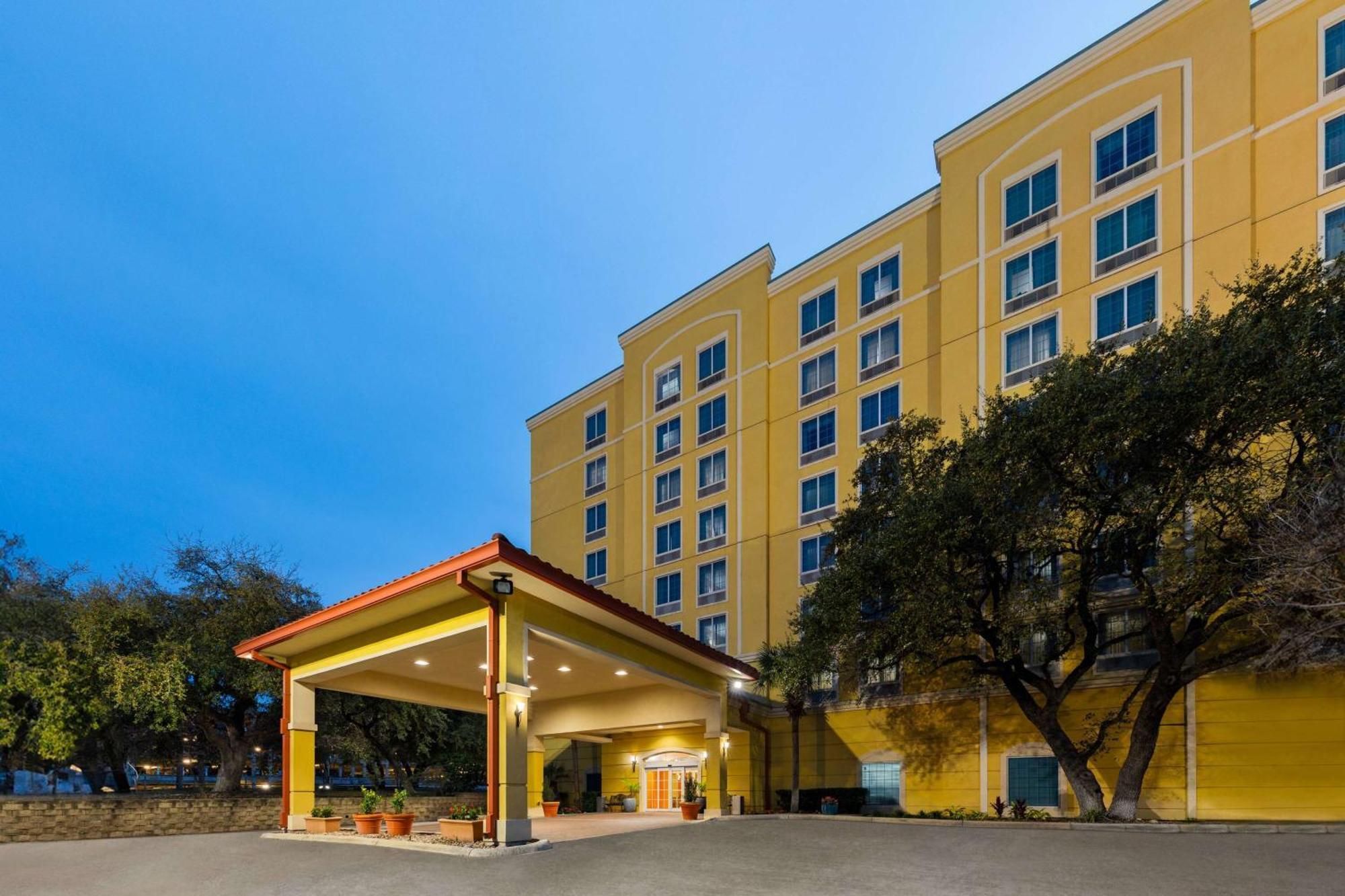 Готель La Quinta By Wyndham San Antonio Medical Ctr. Nw Екстер'єр фото